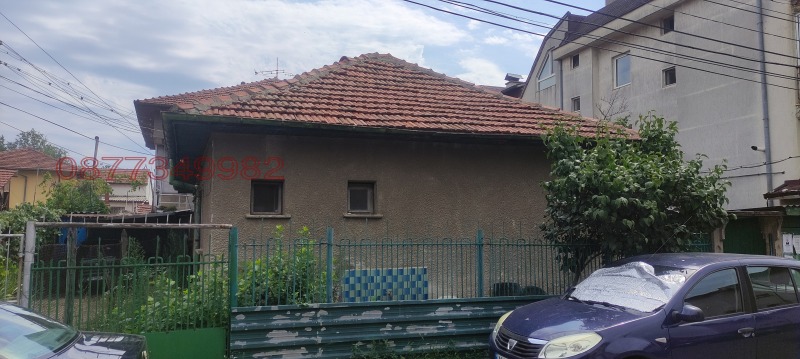 Продава КЪЩА, гр. Монтана, Широк център, снимка 2 - Къщи - 52780358