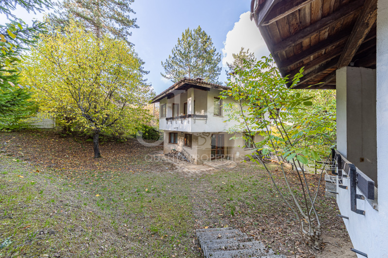 Продава ВИЛНО СЕЛИЩЕ в област София, с. Луково - 290 кв.м / 390 000 € » 762 773.70 лв., ДЖЕЙ И ДЖЕЙ КОРПОРЕЙШЪН ООД