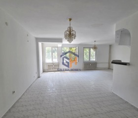 Продава  3-стаен, град София