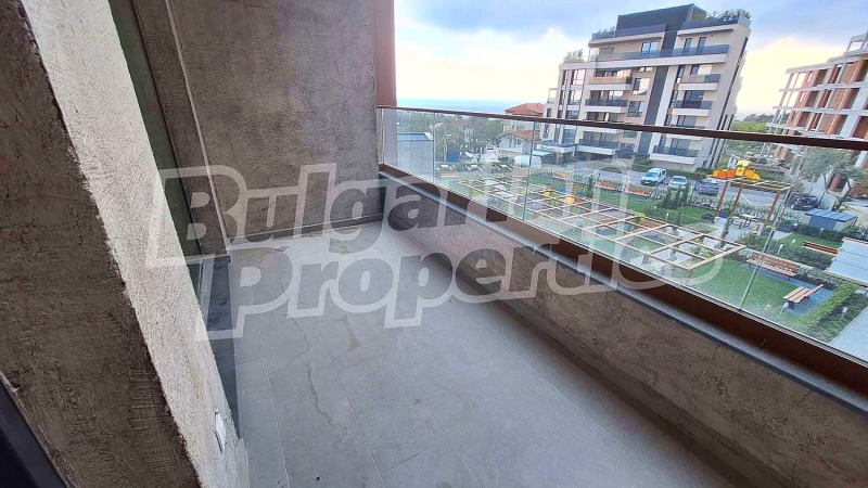 À venda  3 quartos Varna , k.k. Sv.Sv. Konstantin i Elena , 135 m² | 70250917 - imagem [4]