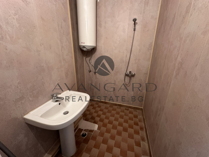 Продается  3 спальни Пловдив , Изгрев , 88 кв.м | 85758919 - изображение [12]