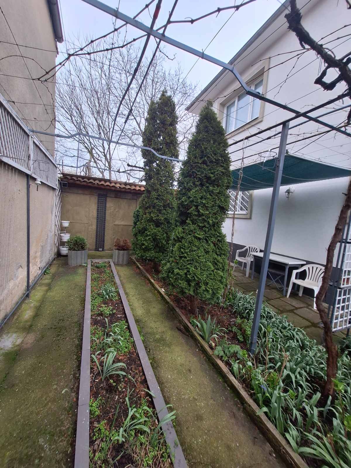 Продава КЪЩА, гр. Карнобат, област Бургас, снимка 12 - Къщи - 54203463