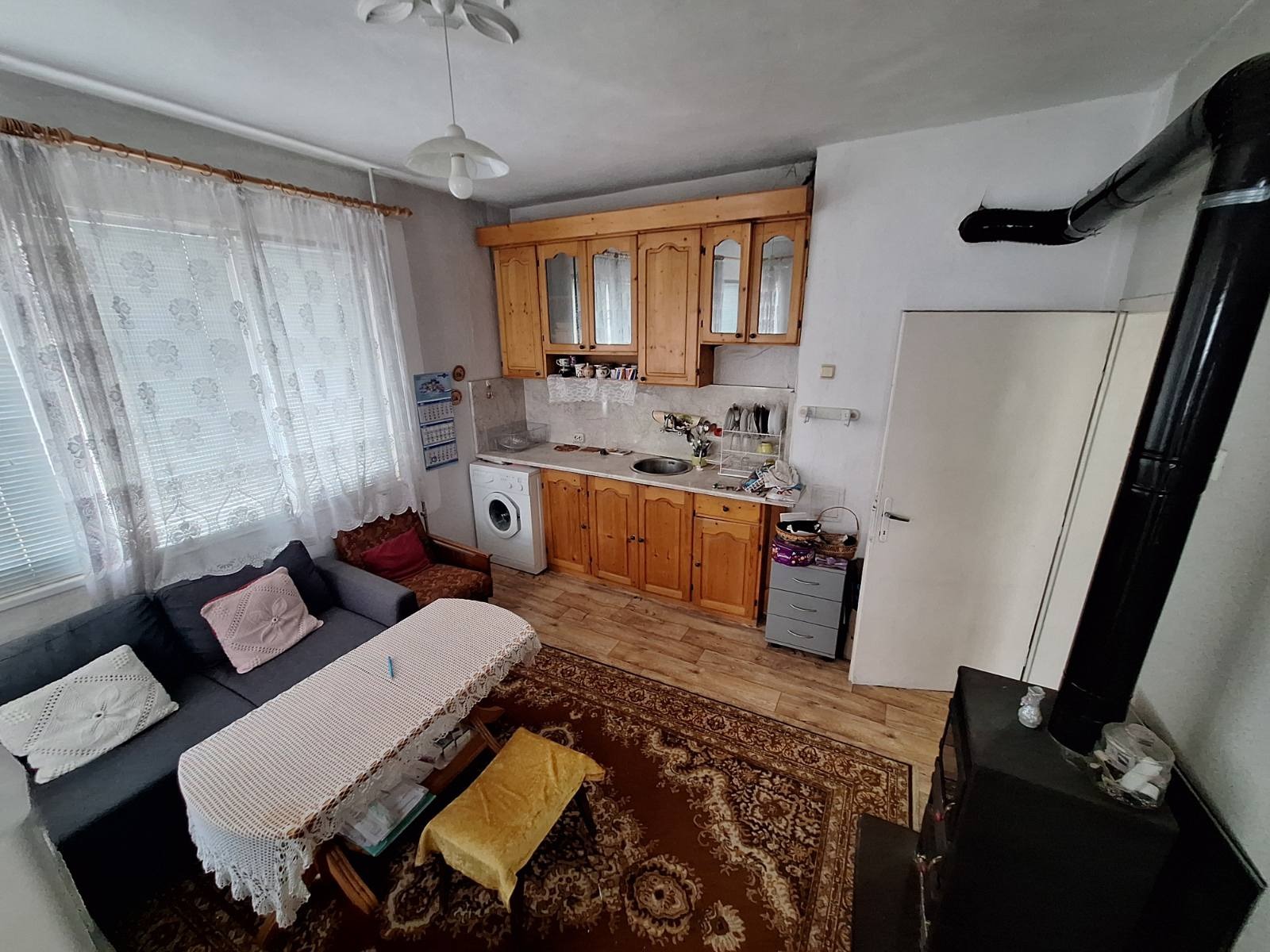 Продава КЪЩА, гр. Карнобат, област Бургас, снимка 10 - Къщи - 54203463