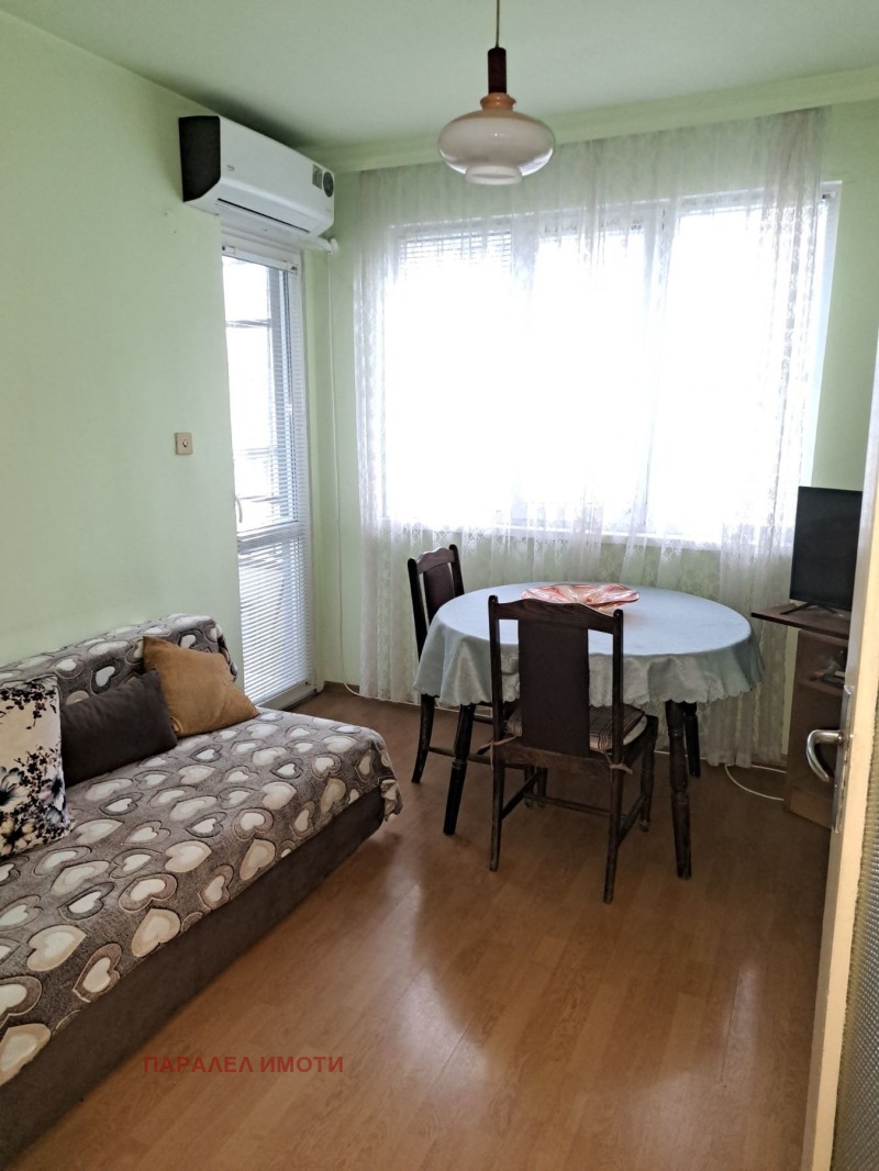 De vânzare  3 dormitoare Plovdiv , Mladejci Hâlm , 96 mp | 37101914