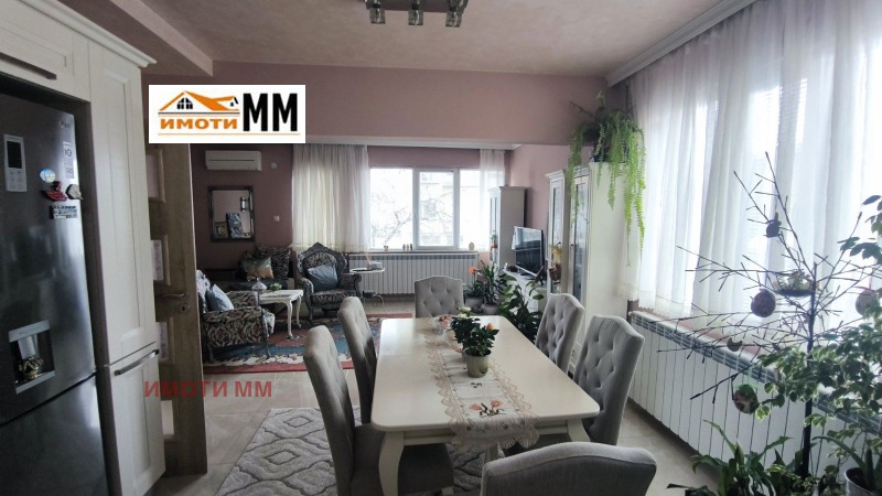 Продава МНОГОСТАЕН, гр. Пловдив, Прослав, снимка 4 - Апартаменти - 52724015