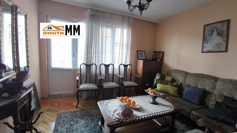 Продава МНОГОСТАЕН, гр. Пловдив, Прослав, снимка 11 - Апартаменти - 52724015