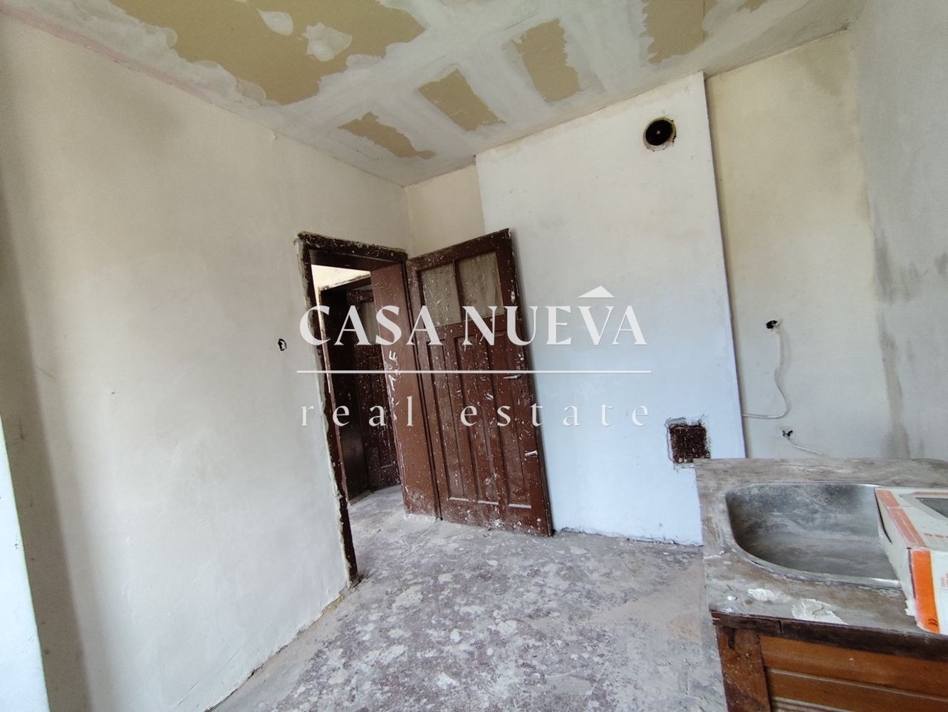 Продава КЪЩА, гр. Перник, Център, снимка 6 - Къщи - 53719450