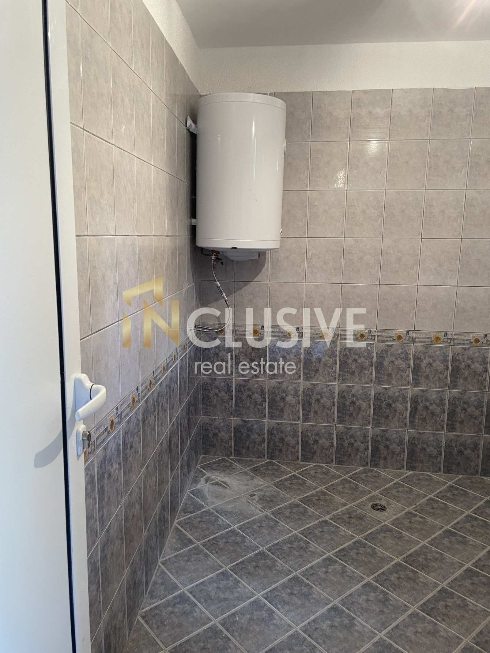 Продава КЪЩА, гр. София, с. Панчарево, снимка 9 - Къщи - 55701900