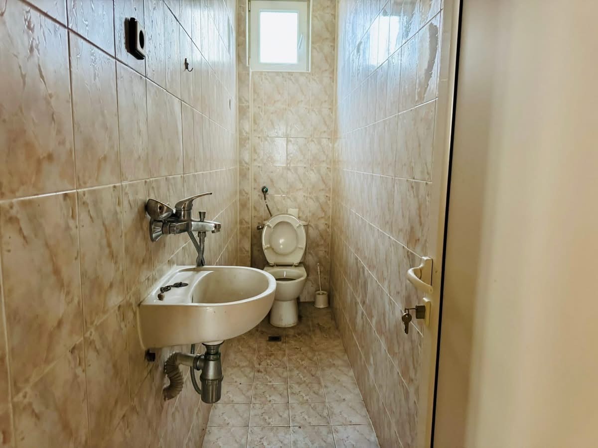 Продава БИЗНЕС ИМОТ, гр. Монтана, Широк център, снимка 13 - Други - 53797624