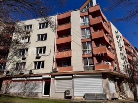 1 quarto Banichora, Sofia 1