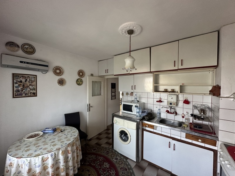 De vânzare  2 dormitoare Șumen , Traciia , 75 mp | 57213981 - imagine [5]