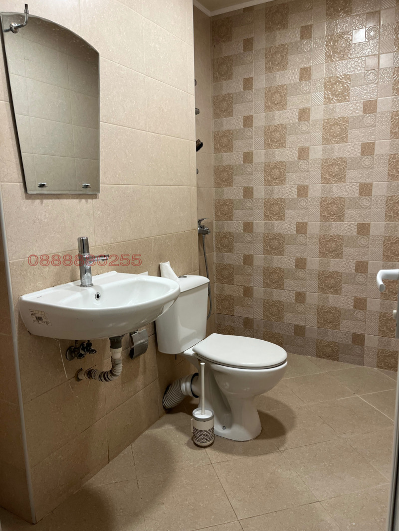 Продава 3-СТАЕН, гр. Шумен, Добруджански, снимка 2 - Апартаменти - 52770035