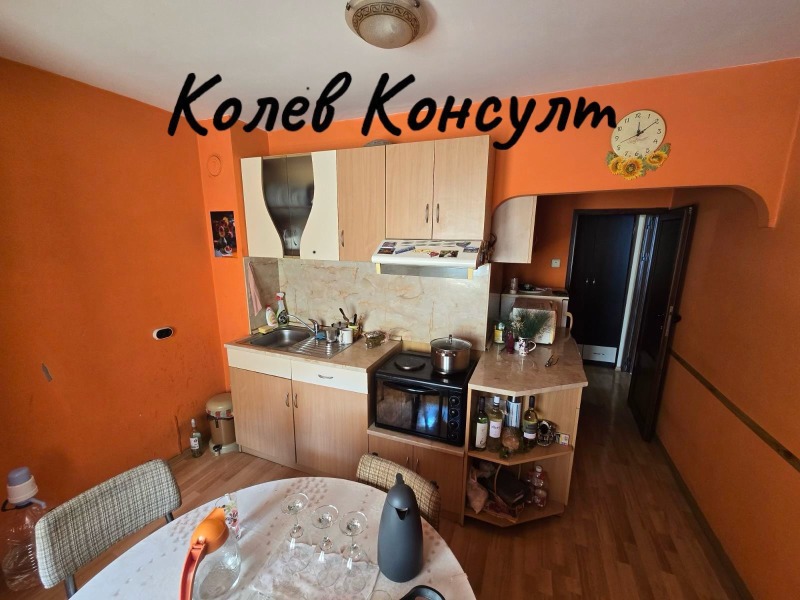 Продава 3-СТАЕН, гр. Димитровград, област Хасково, снимка 2 - Апартаменти - 52546498