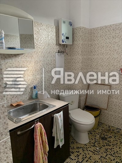 Продава КЪЩА, с. Равнище, област София област, снимка 4 - Къщи - 55956779
