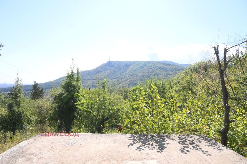 Eladó  Cselekmény Sofia , Gorna banja , 1270 négyzetméter | 15199516
