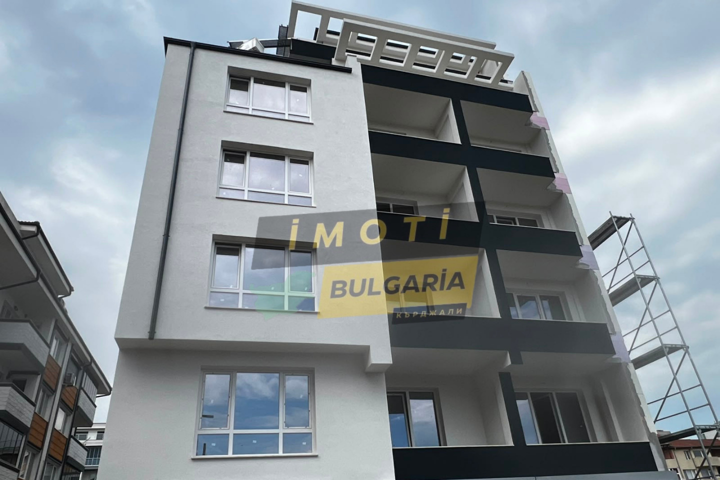 Продава 2-СТАЕН, гр. Кърджали, Възрожденци