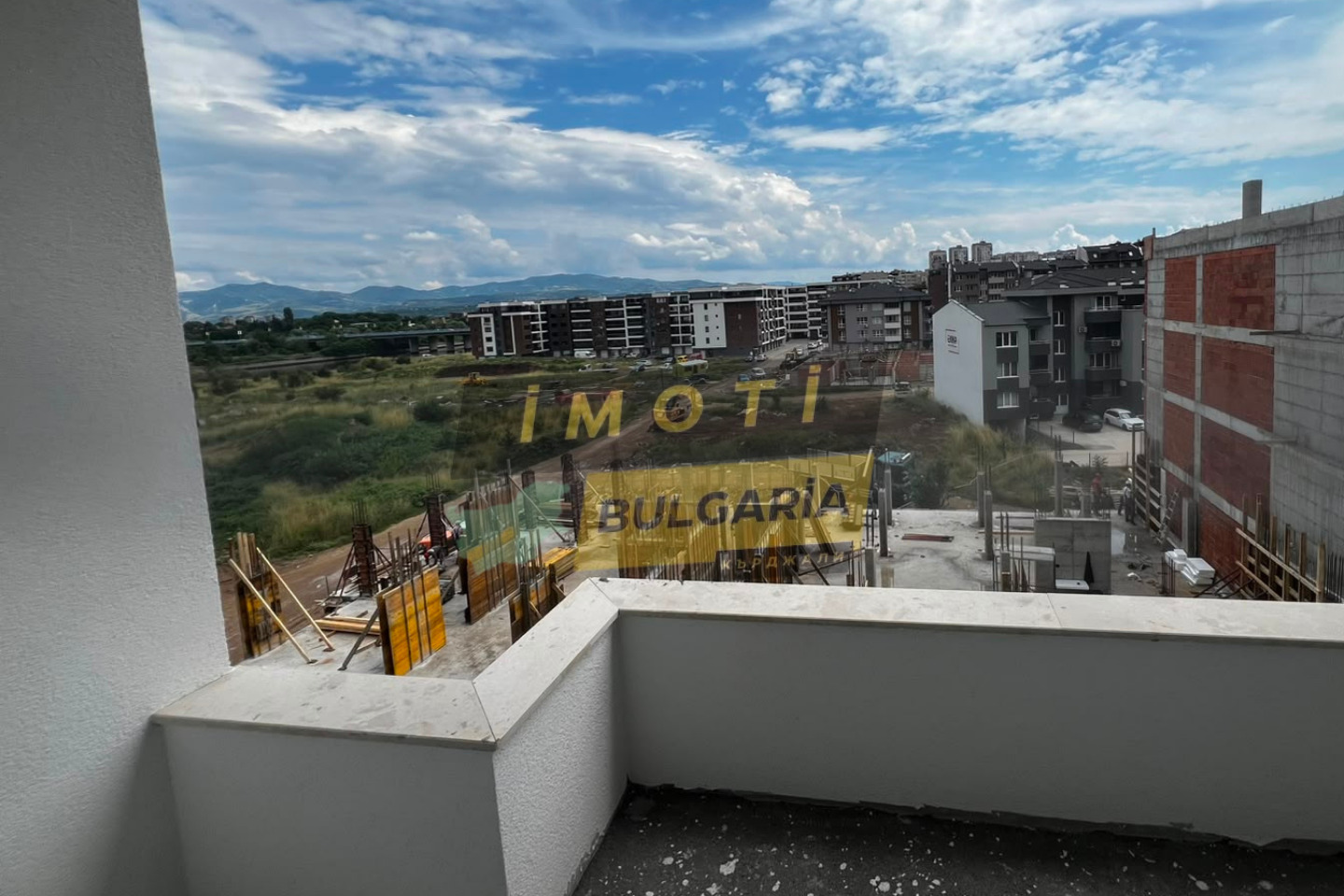 Продава 2-СТАЕН, гр. Кърджали, Възрожденци, снимка 2 - Апартаменти - 54967708