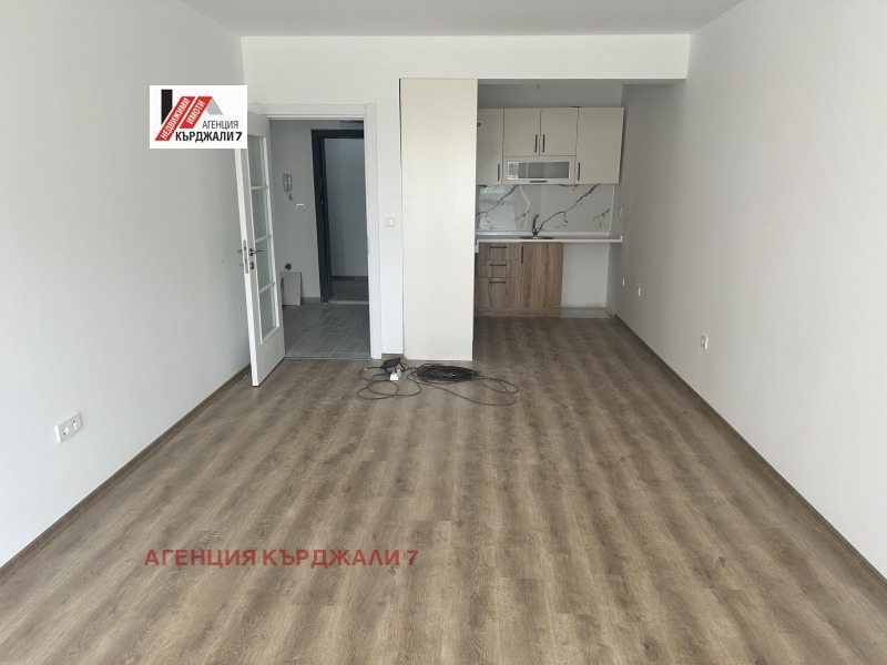 Eladó  1 hálószoba Kardzsali , Vazrozsdenci , 82 négyzetméter | 70654926 - kép [3]