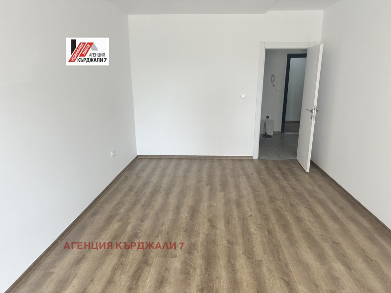 Eladó  1 hálószoba Kardzsali , Vazrozsdenci , 82 négyzetméter | 70654926 - kép [5]