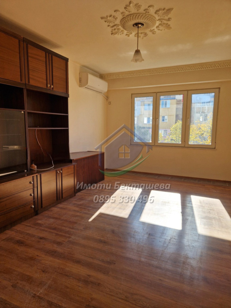 Продава  3-стаен град Русе , Дружба 3 , 82 кв.м | 78551676 - изображение [2]