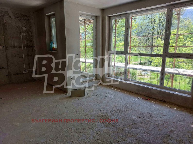 Продава  3-стаен, град София, Карпузица •  278 450 EUR • ID 62010928 — holmes.bg - [1] 