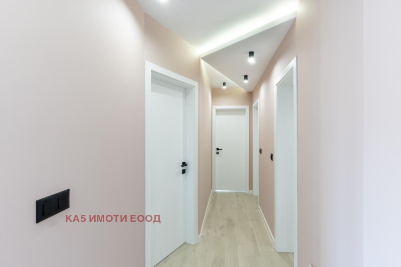 Till salu  Hus Sofia , Dragalevci , 330 kvm | 42298802 - bild [11]