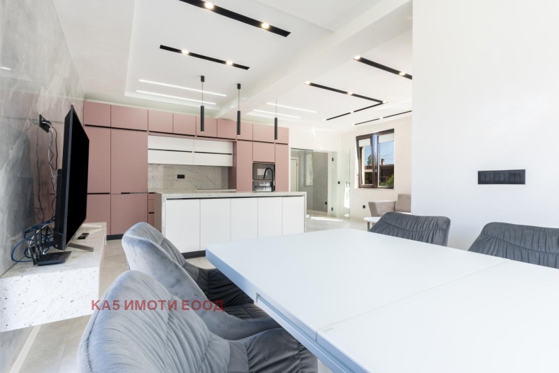 Till salu  Hus Sofia , Dragalevci , 330 kvm | 42298802 - bild [4]