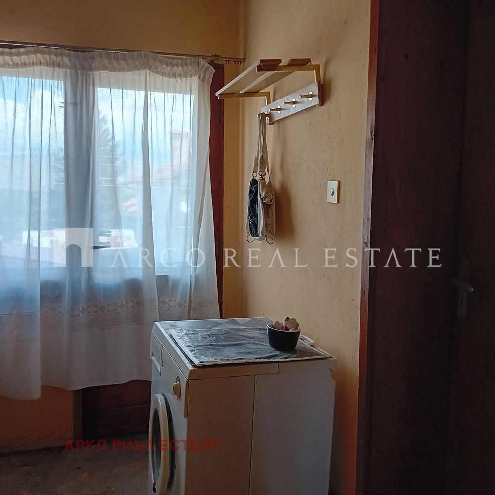 Продава КЪЩА, с. Опицвет, област София област, снимка 16 - Къщи - 54970547