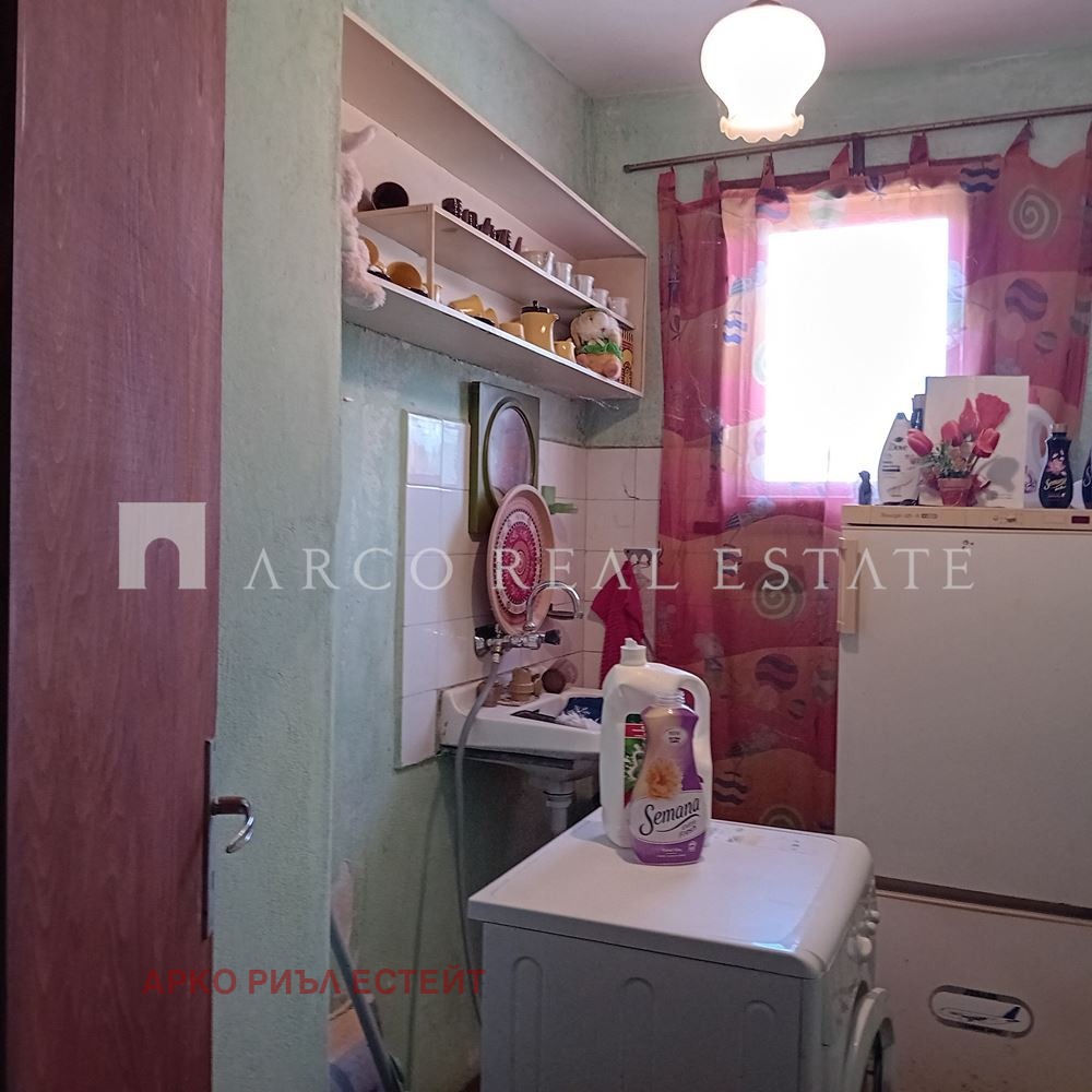 Продава КЪЩА, с. Опицвет, област София област, снимка 11 - Къщи - 54970547