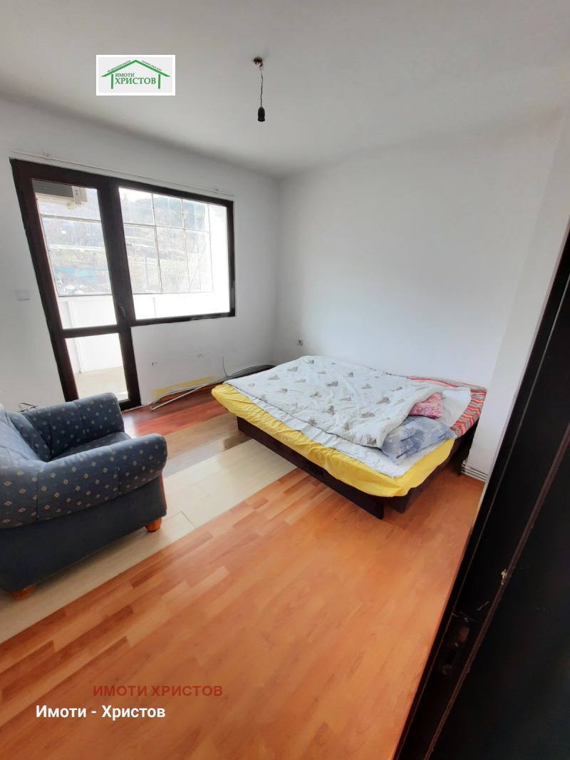 Na prodej  1 ložnice Šumen , Bojan Balgaranov 2 , 64 m2 | 23635865 - obraz [2]