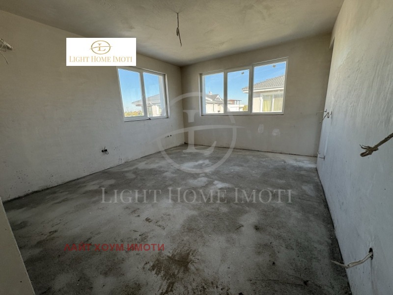 Na sprzedaż  Dom Plowdiw , Komatewo , 222 mkw | 65503659 - obraz [11]