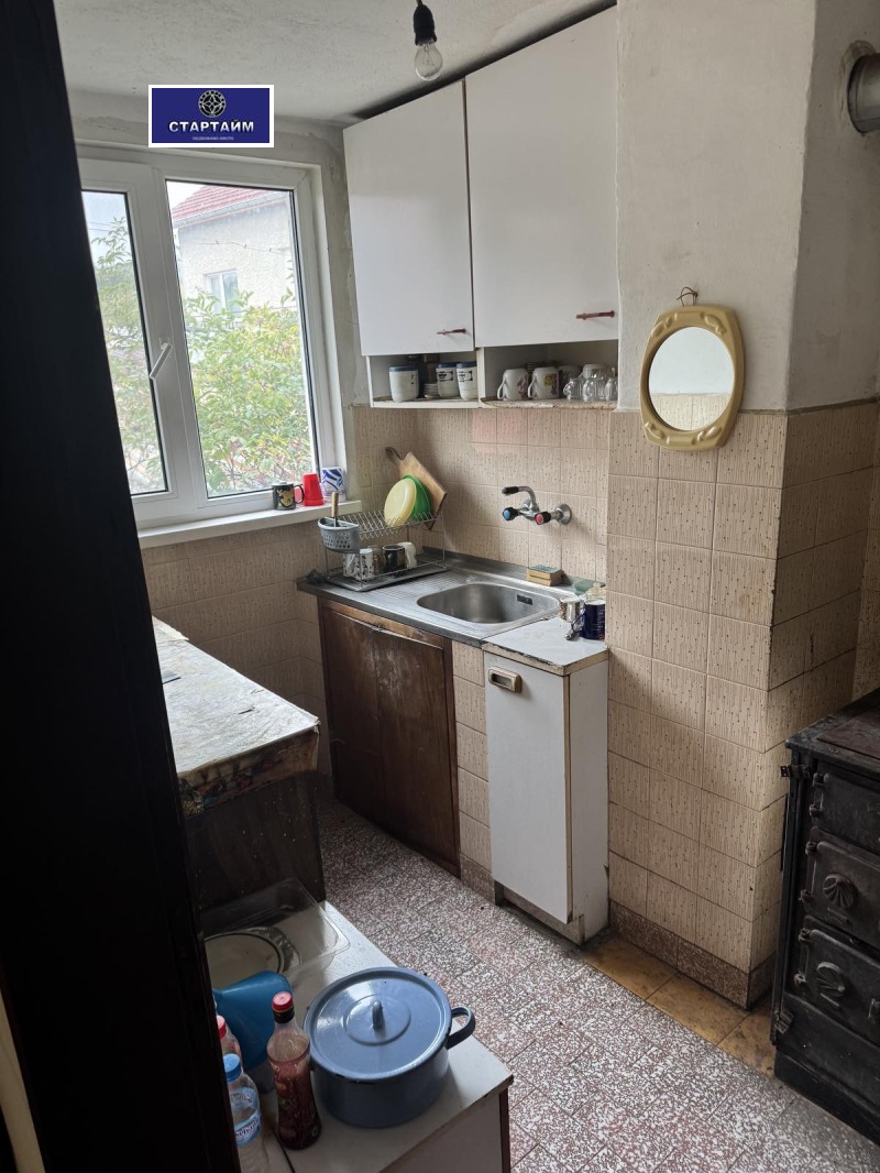 Продава КЪЩА, с. Ярлово, област София област, снимка 9 - Къщи - 52470413