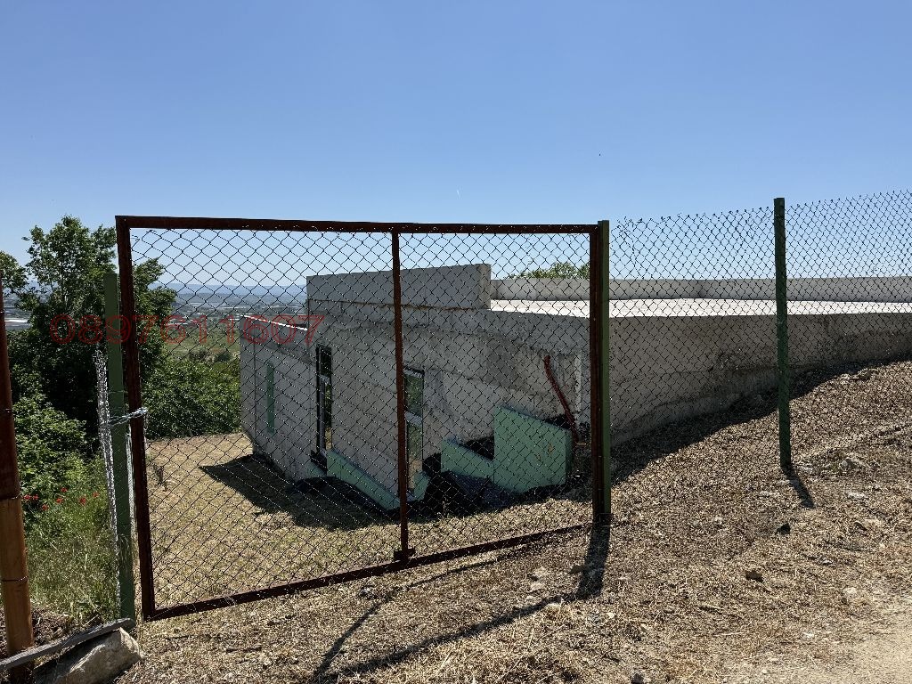 Продава КЪЩА, гр. Шумен, м-т Сакарка, снимка 4 - Къщи - 56072691