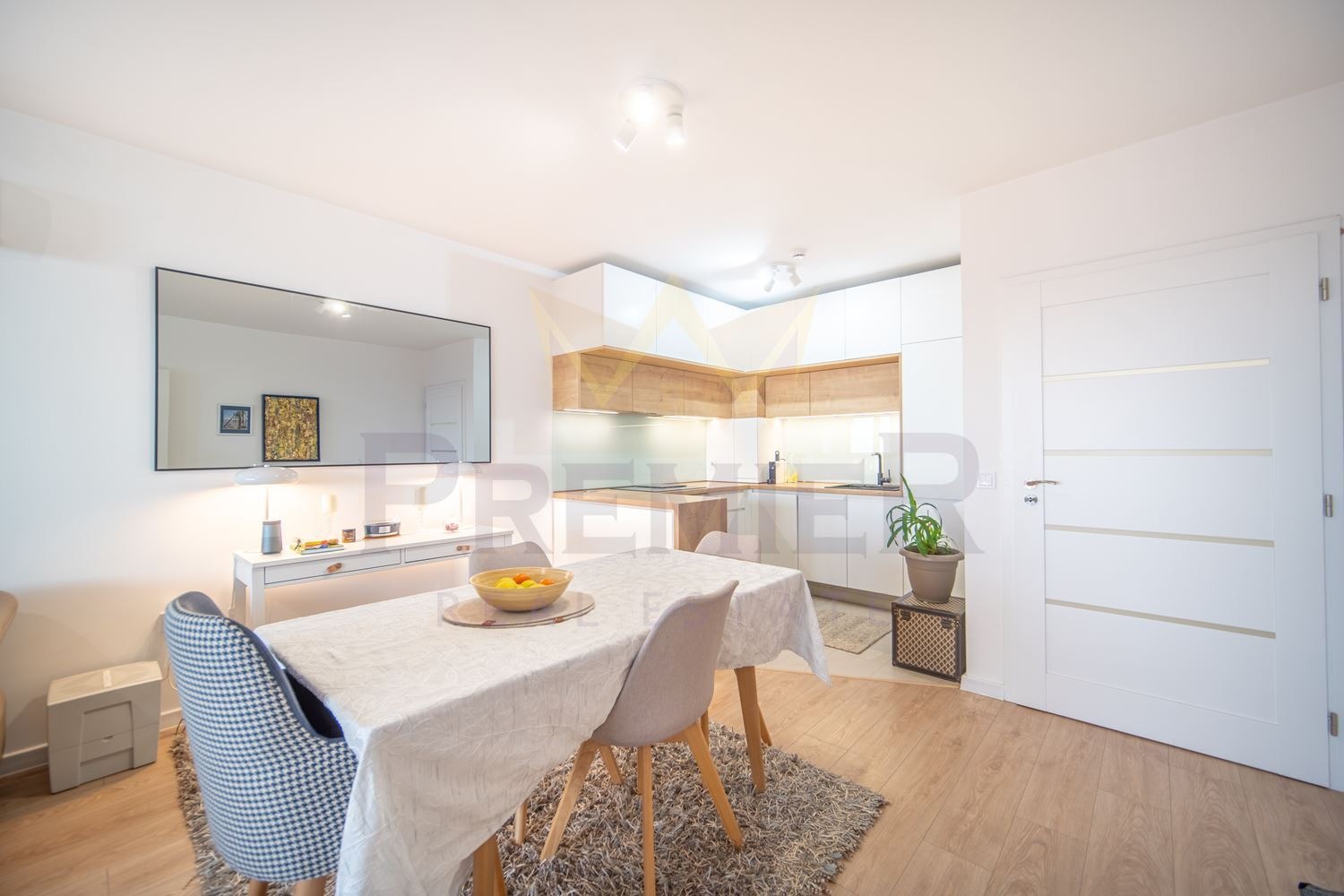 Продава 3-СТАЕН, гр. Варна, м-т Евксиноград, снимка 2 - Апартаменти - 53994406