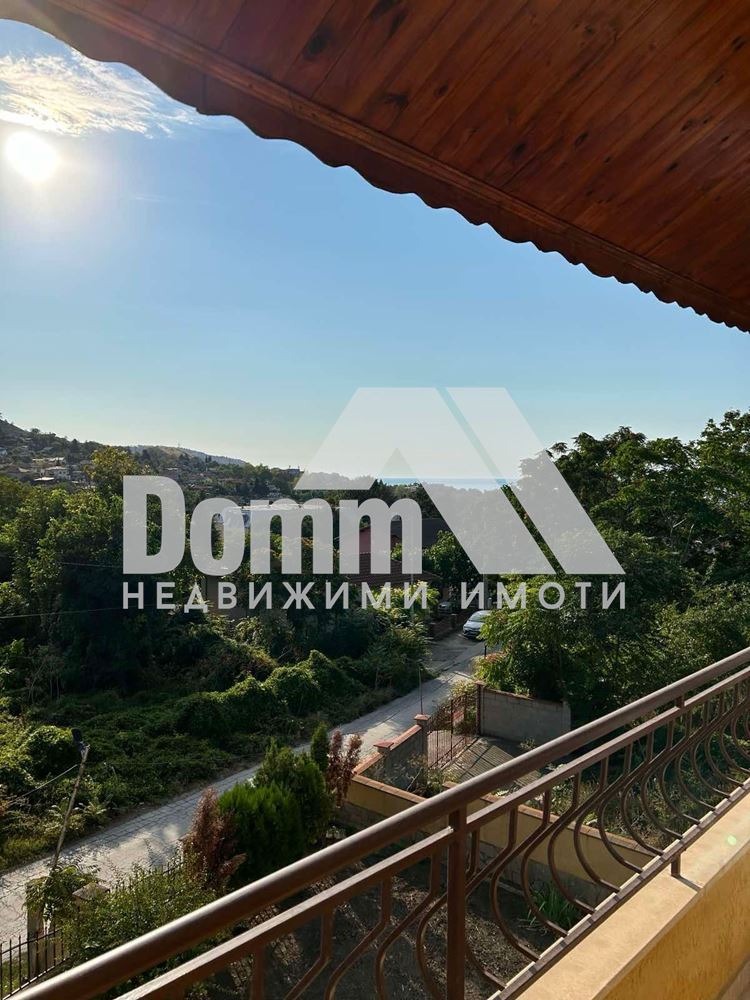 Продава КЪЩА, гр. Балчик, област Добрич, снимка 2 - Къщи - 49372231