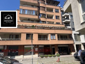 Продава 3-стаен град София Оборище - [1] 