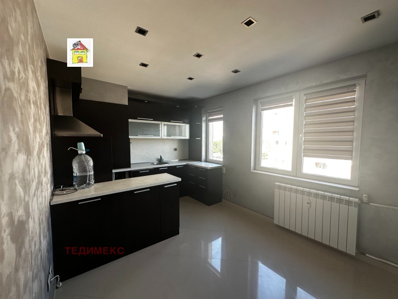 In vendita  2 camere da letto Sofia , Liulin 10 , 87 mq | 59834652