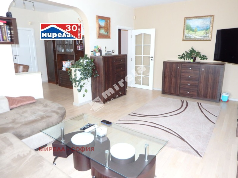 Продава МНОГОСТАЕН, град София, Люлин 4 • 295000 € / 576969.85 лв. • 84232524 1