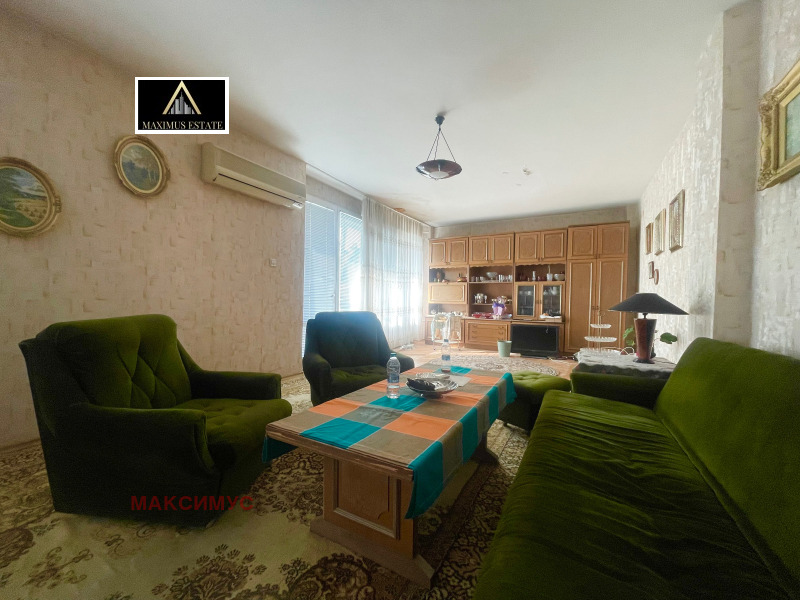 Продава МНОГОСТАЕН, гр. София, Изток, снимка 4 - Апартаменти - 53408808