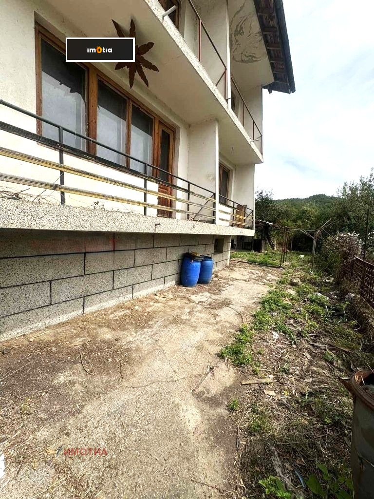 Продава КЪЩА, с. Орешак, област Ловеч, снимка 3 - Къщи - 52843891