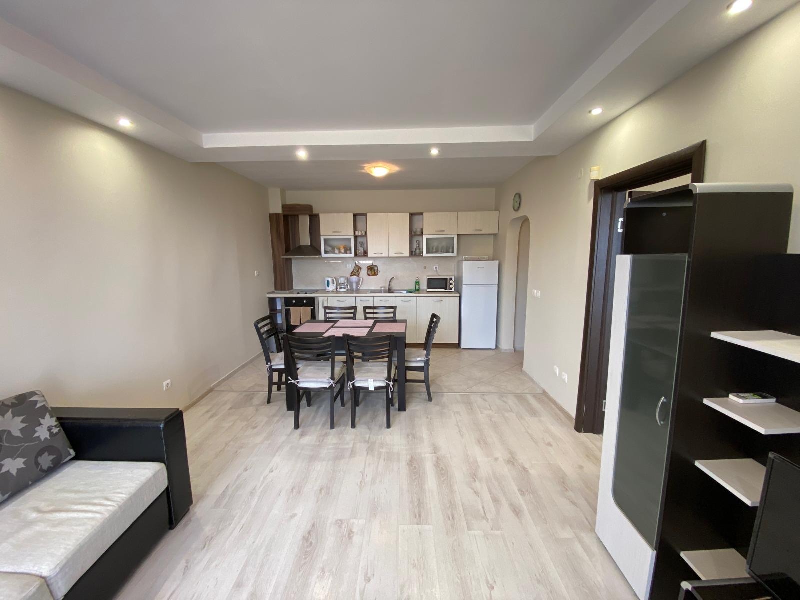 Продава 2-СТАЕН, гр. Каварна, област Добрич, снимка 4 - Апартаменти - 54301378
