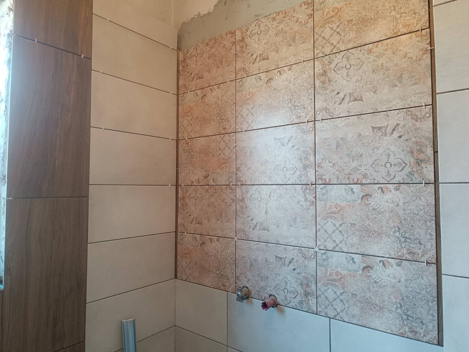 Продава ЕТАЖ ОТ КЪЩА, гр. Русе, Дружба 1, снимка 7 - Етаж от къща - 54736364