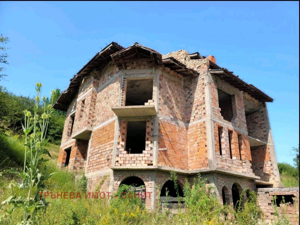 Продава КЪЩА, гр. Етрополе, област София област, снимка 2 - Къщи - 47039503