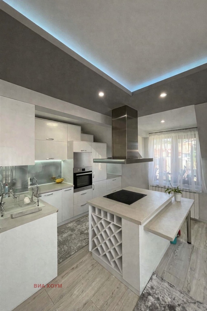 Продава 3-СТАЕН, гр. Сандански, област Благоевград