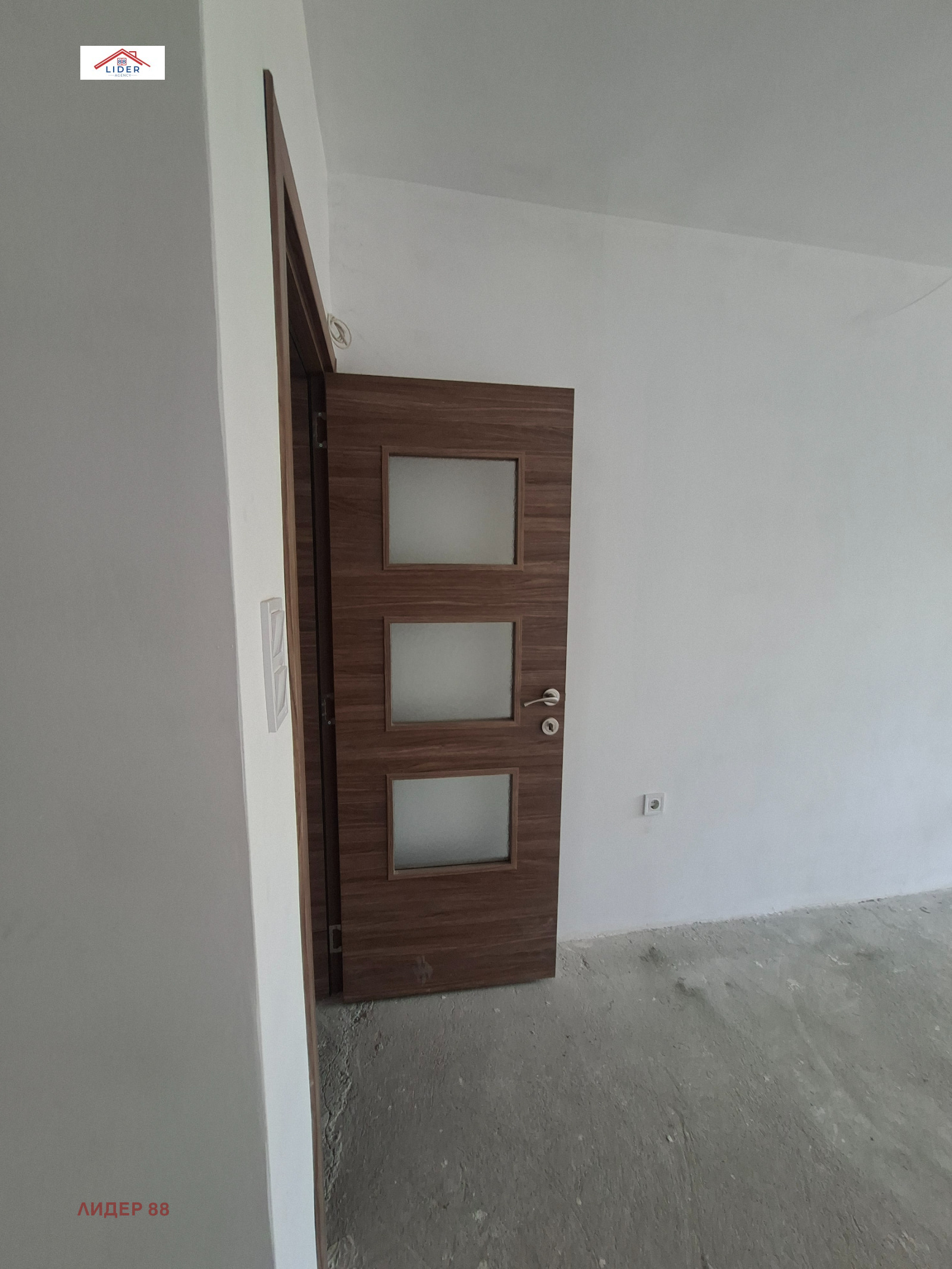 Продава 2-СТАЕН, гр. Плевен, Идеален център, снимка 10 - Апартаменти - 56271688