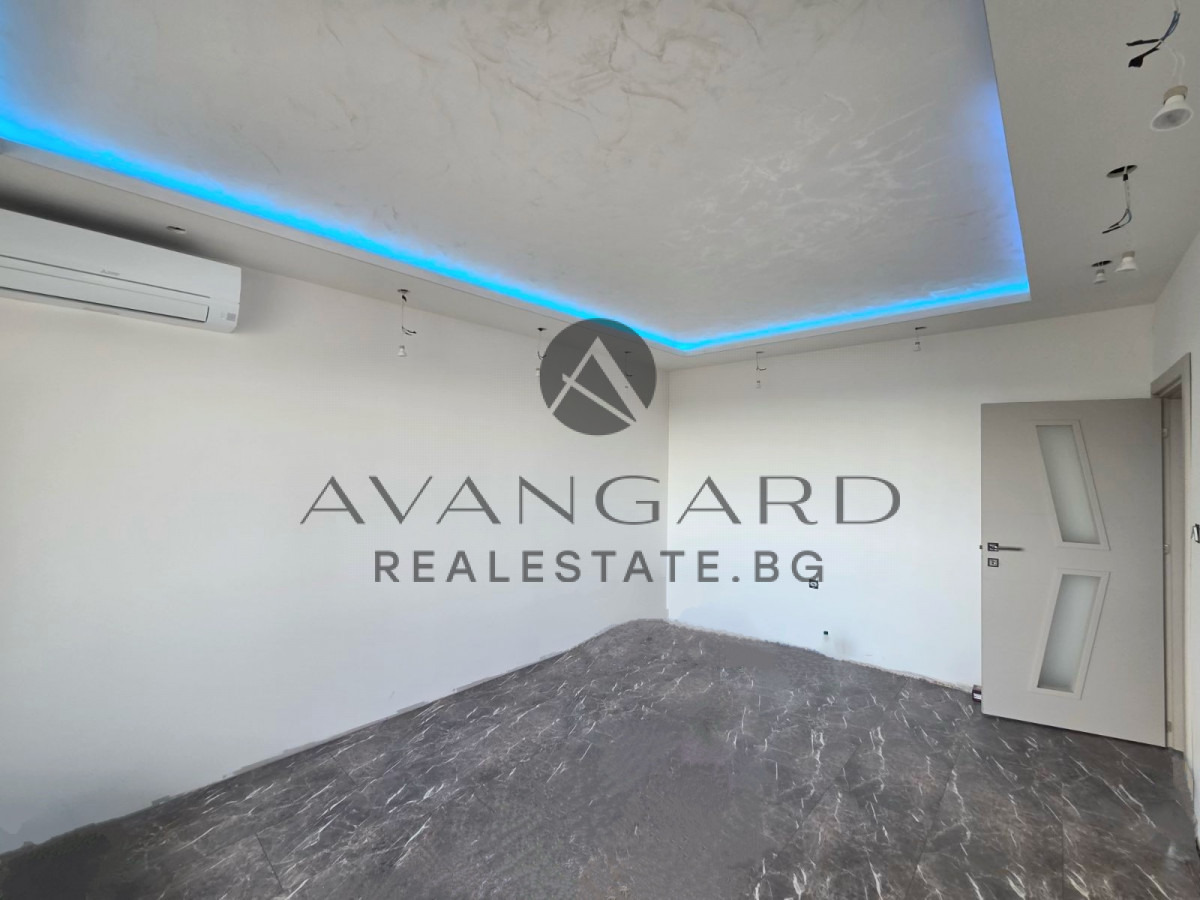Продава 4-СТАЕН, гр. Пловдив, Тракия, снимка 2 - Апартаменти - 54710358