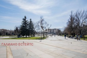 Na sprzedaż Studio