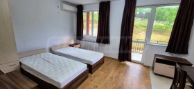 House Apriltsi, region Lovech 16