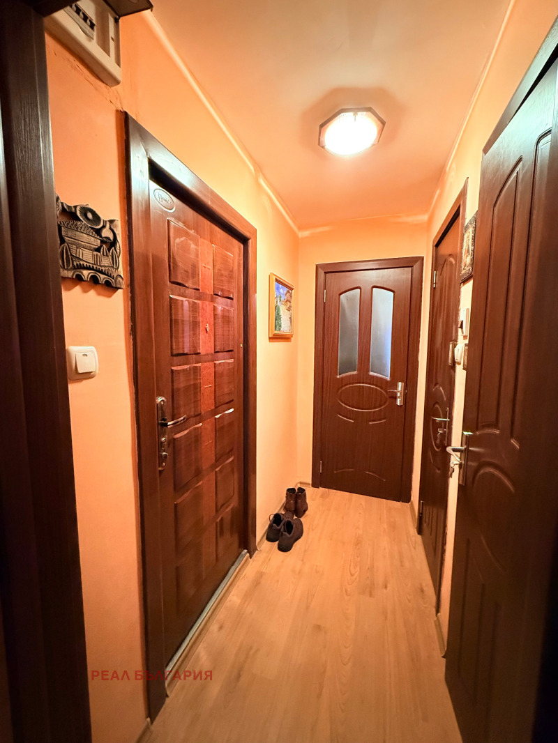 Продава 1-СТАЕН, гр. Русе, Дружба 3, снимка 10 - Апартаменти - 52652013