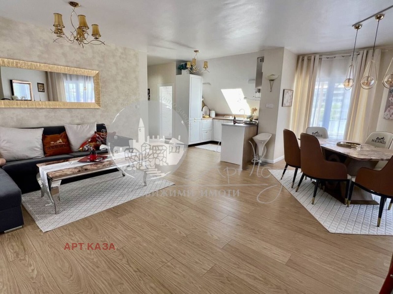 Продава  3-стаен, град Пловдив, Център •  325 000 EUR • ID 37097069 — holmes.bg - [1] 